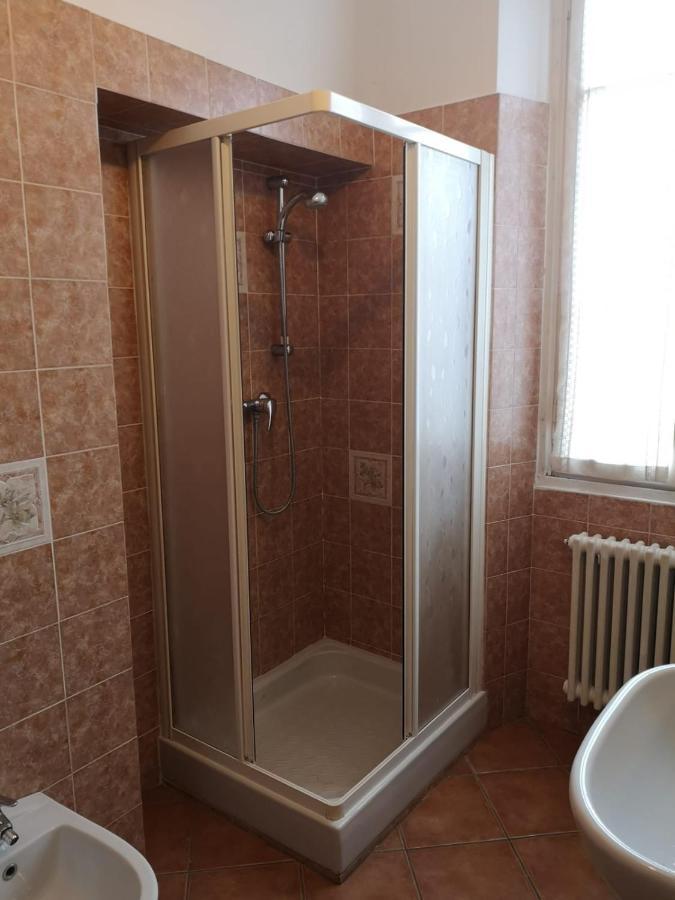 ארונה Appartamento Le Due Rocche מראה חיצוני תמונה